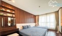 Cho thuê, căn Penhouse duplex 4PN 300m2 thông 3 tầng mặt phố Trúc Bạch, Ba Đình. View hồ